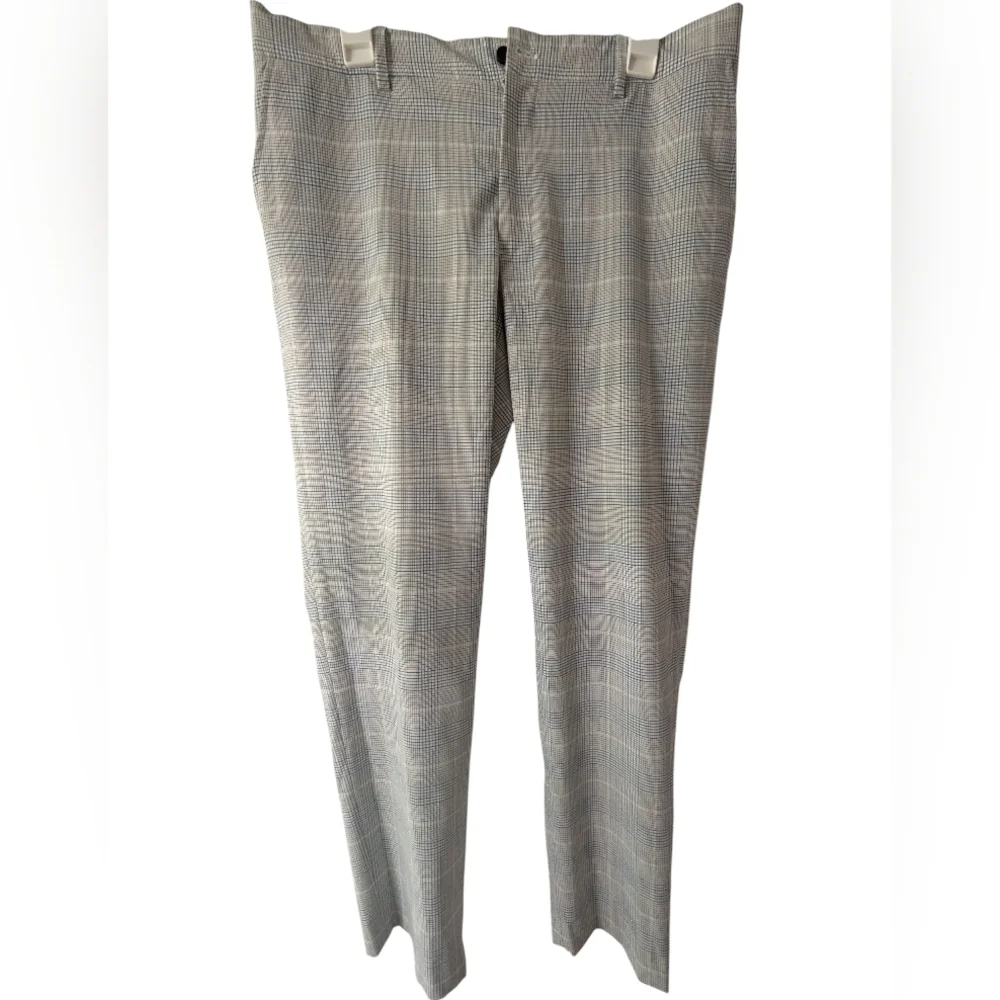 Zara Men's Elegant Gray Plaid Trousers